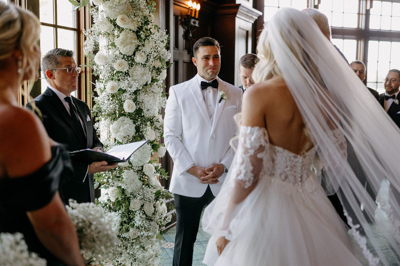 Wedding officiant